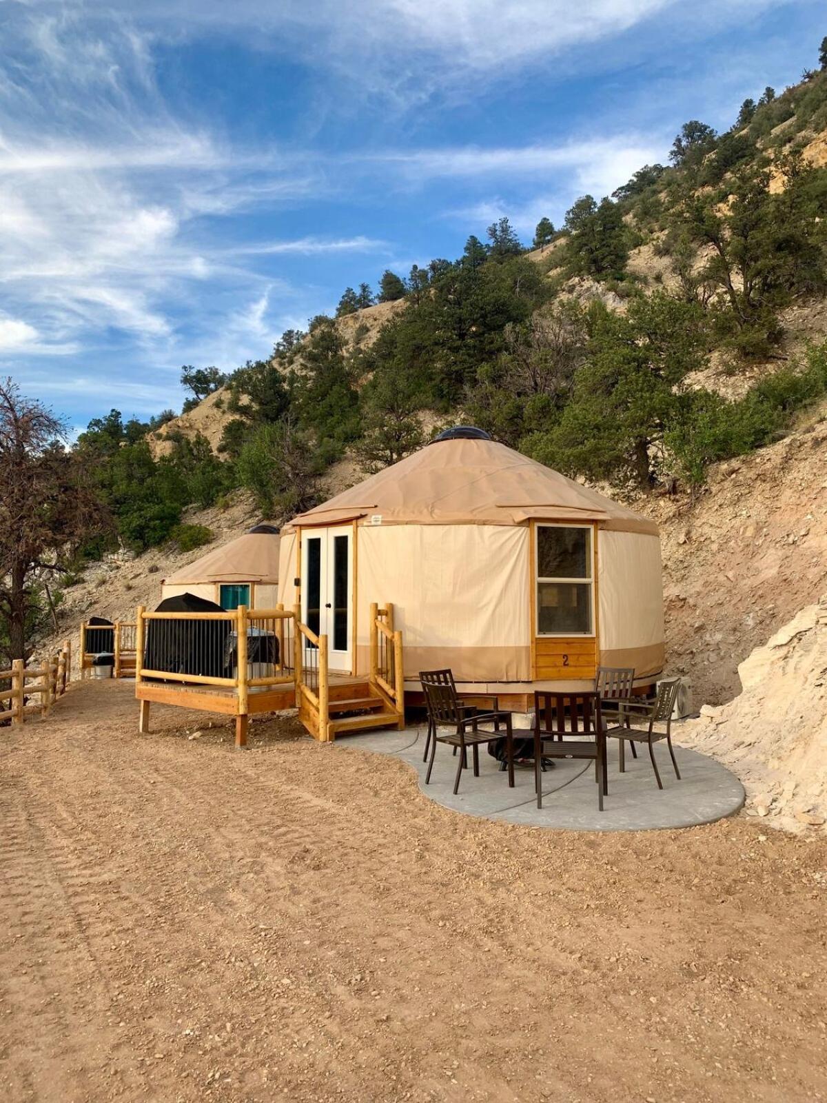 Yurt Overlook #01 With Ac And Private Bath King Suite Orderville Exterior photo