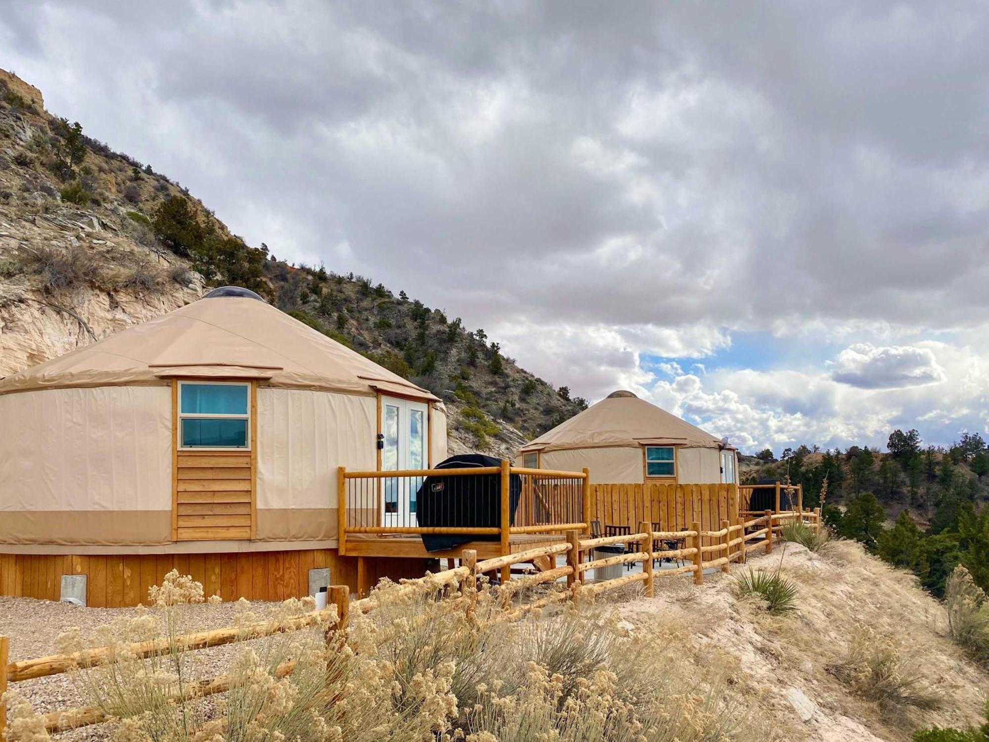 Yurt Overlook #01 With Ac And Private Bath King Suite Orderville Exterior photo